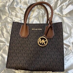 BNWT | Michael Kors Tote Bag w/ Crossbody Strap